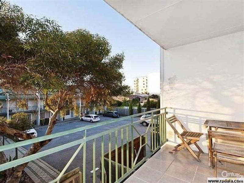 1/52 Kent Street, Rockingham WA 6168