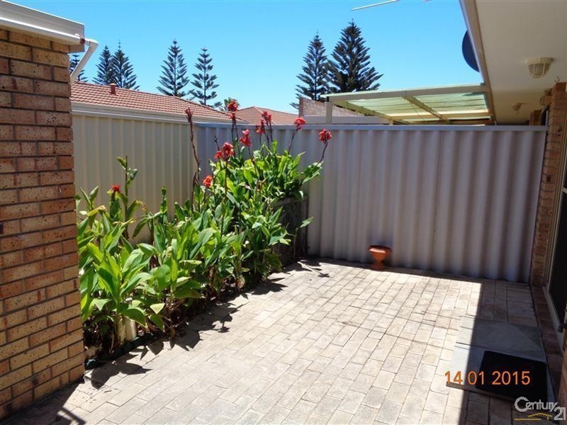 15/10 Hawkins Street, Rockingham WA 6168