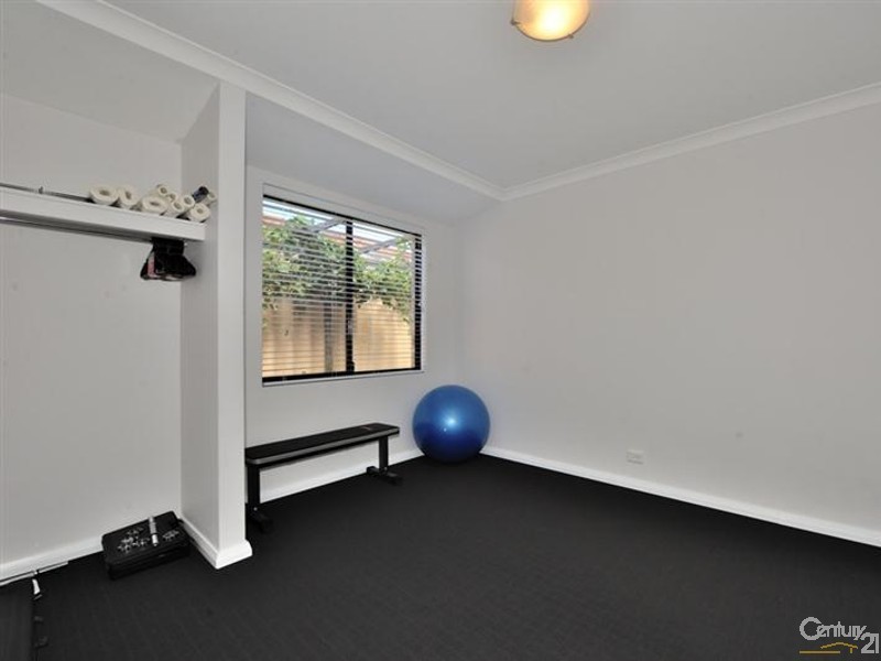 44 Grand Ocean Boulevard, Port Kennedy WA 6172