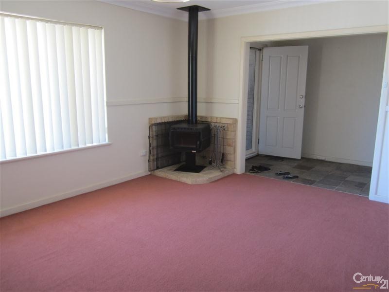 30 Wavelea Street, Safety Bay WA 6169