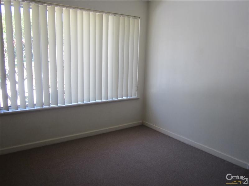 30 Wavelea Street, Safety Bay WA 6169