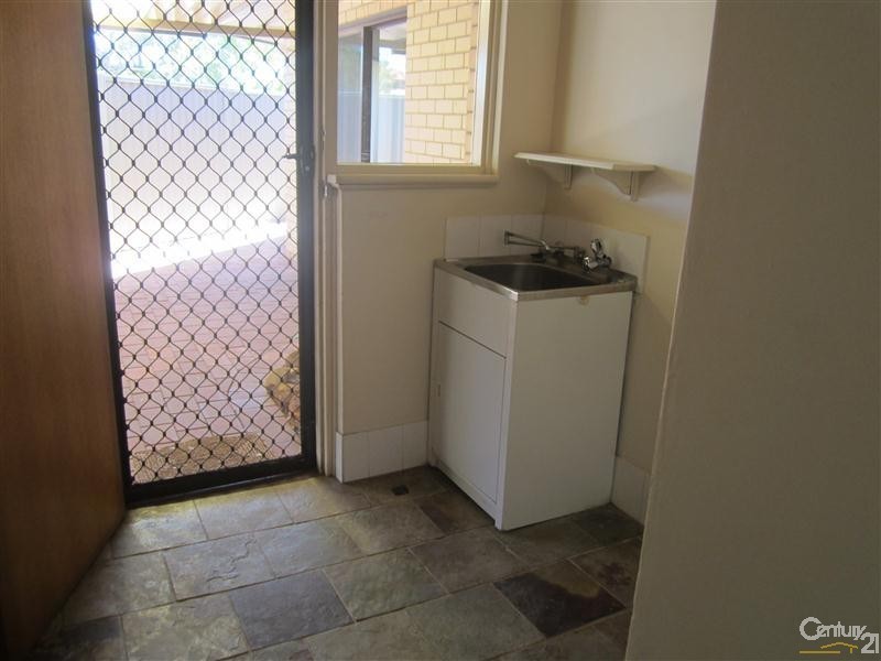 30 Wavelea Street, Safety Bay WA 6169