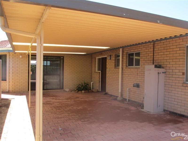 30 Wavelea Street, Safety Bay WA 6169