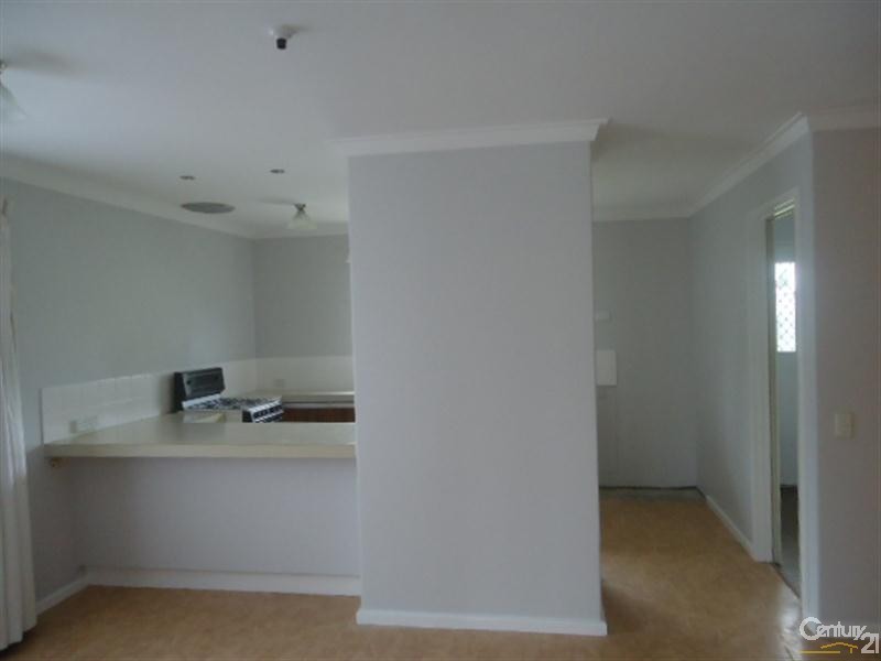 19 Varley Crescent, Cooloongup WA 6168