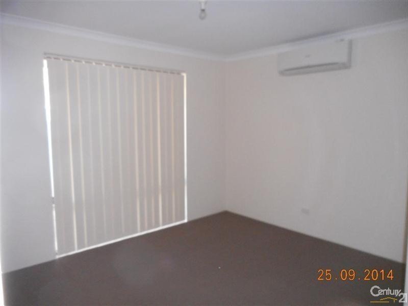 13 Galway Gardens, Port Kennedy WA 6172