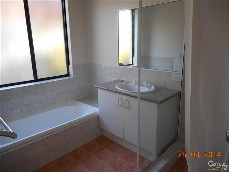 13 Galway Gardens, Port Kennedy WA 6172