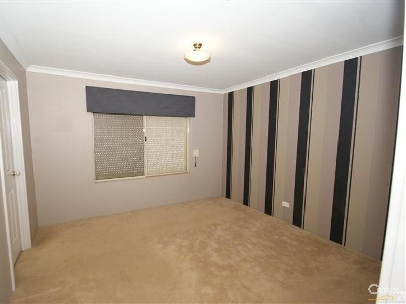 9 Jaywick Close, Safety Bay WA 6169