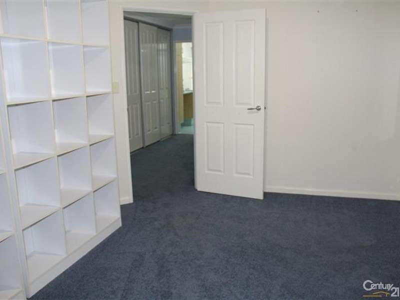 2 Kirkwall Close, Warnbro WA 6169