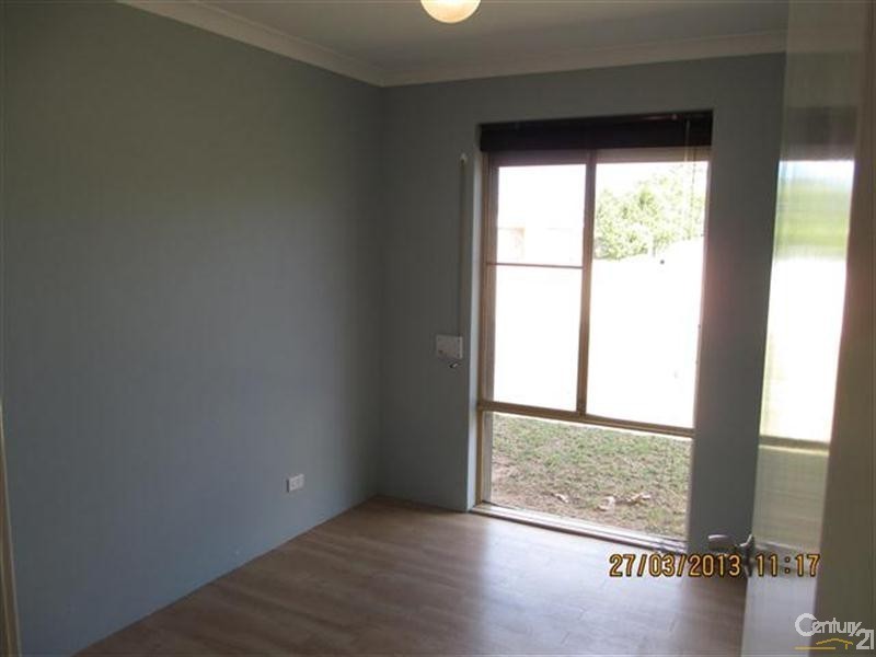 7 Moore Court, Cooloongup WA 6168