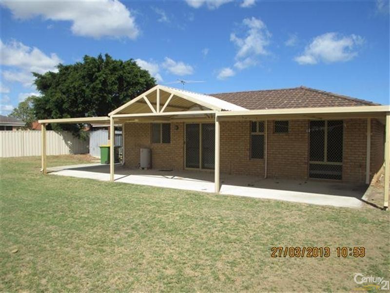 7 Moore Court, Cooloongup WA 6168