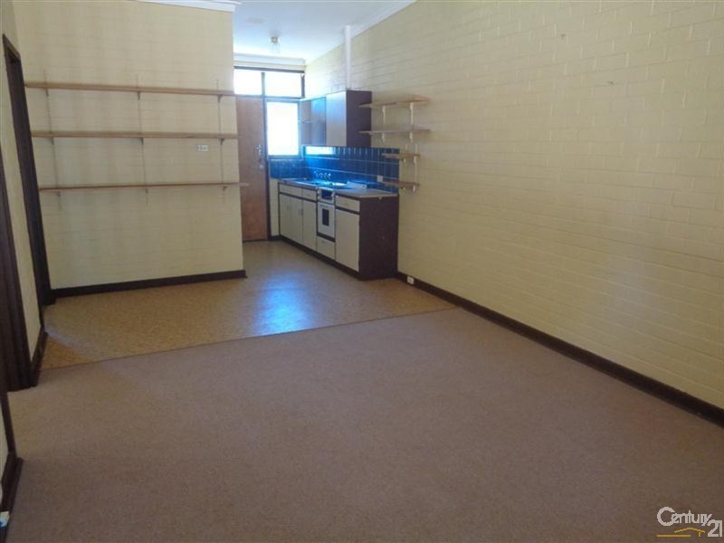 2/70 Kent Street, Rockingham WA 6168