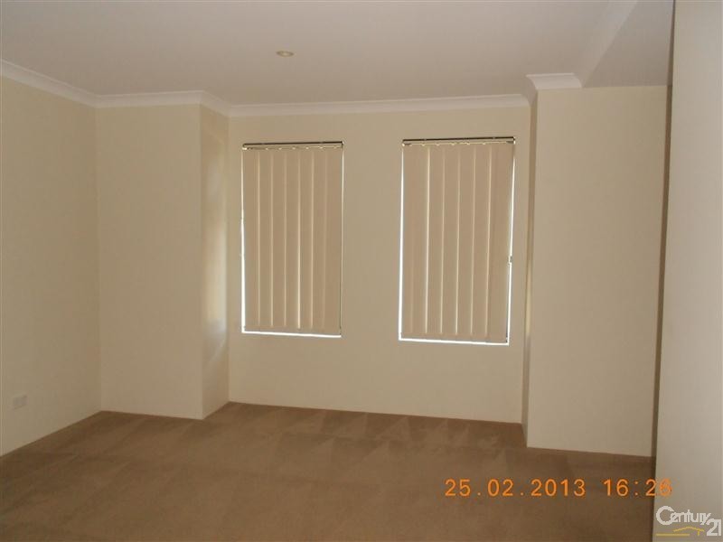45 Boyle Avenue, Rockingham WA 6168