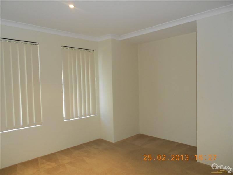 45 Boyle Avenue, Rockingham WA 6168