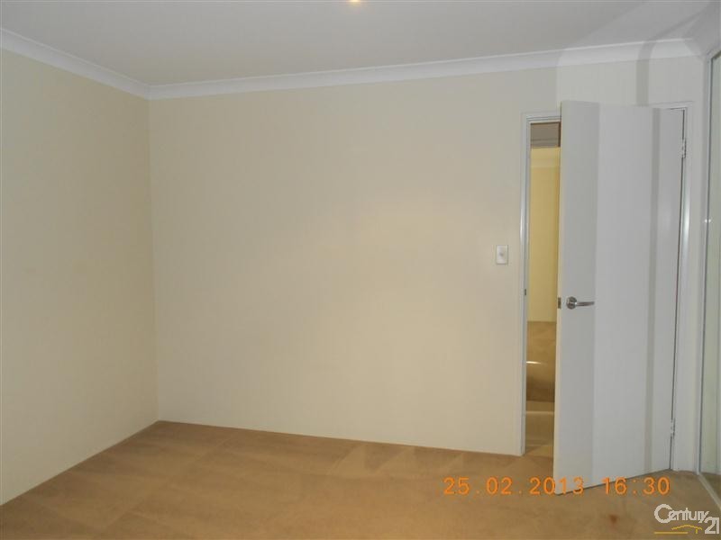 45 Boyle Avenue, Rockingham WA 6168