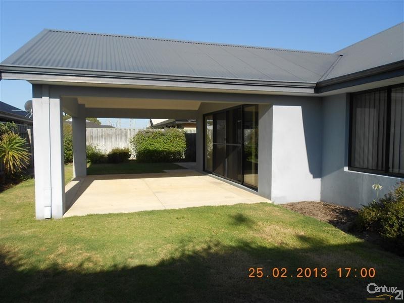 45 Boyle Avenue, Rockingham WA 6168
