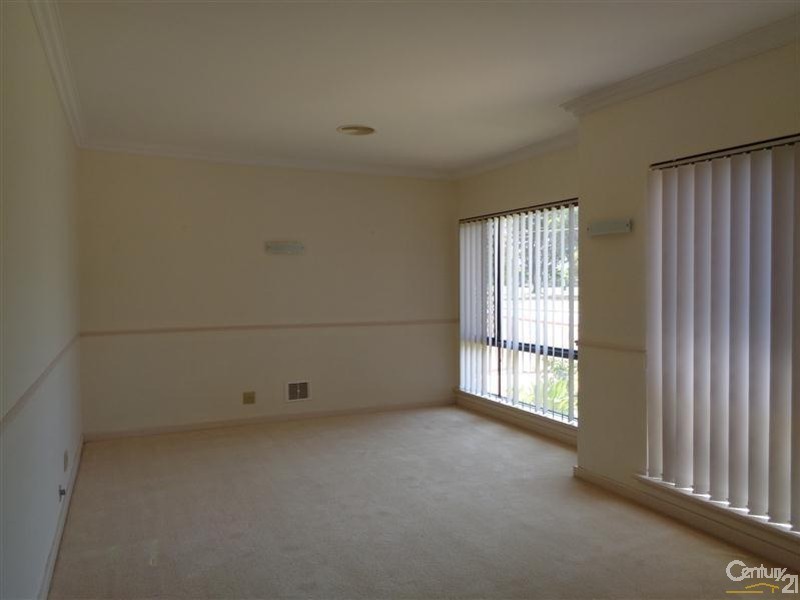 65 Currie Street, Warnbro WA 6169