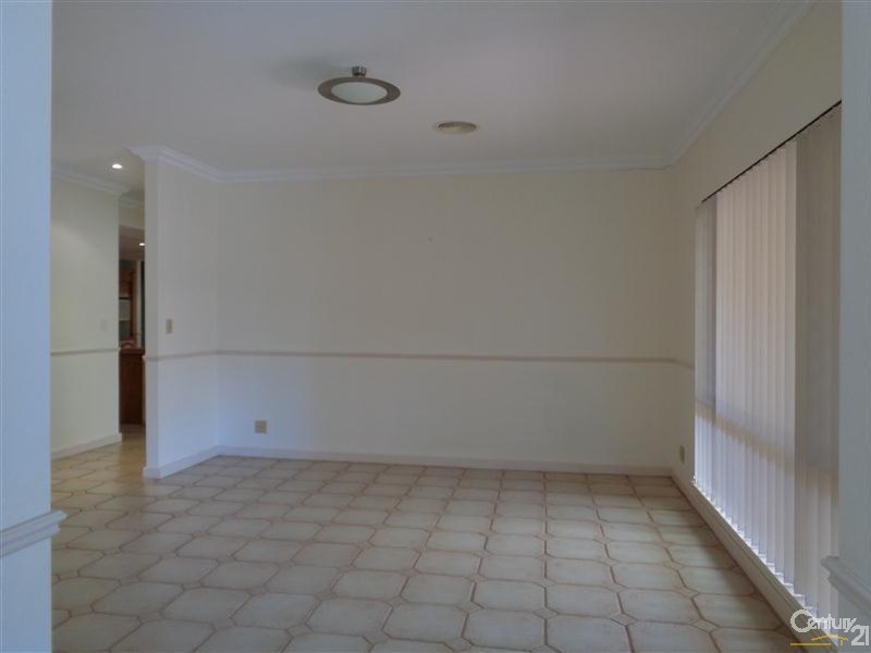 65 Currie Street, Warnbro WA 6169