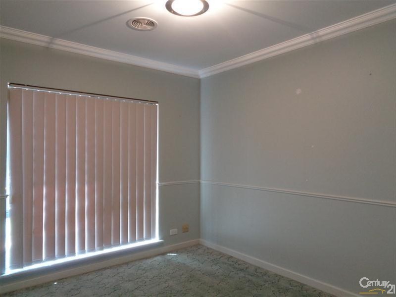 65 Currie Street, Warnbro WA 6169