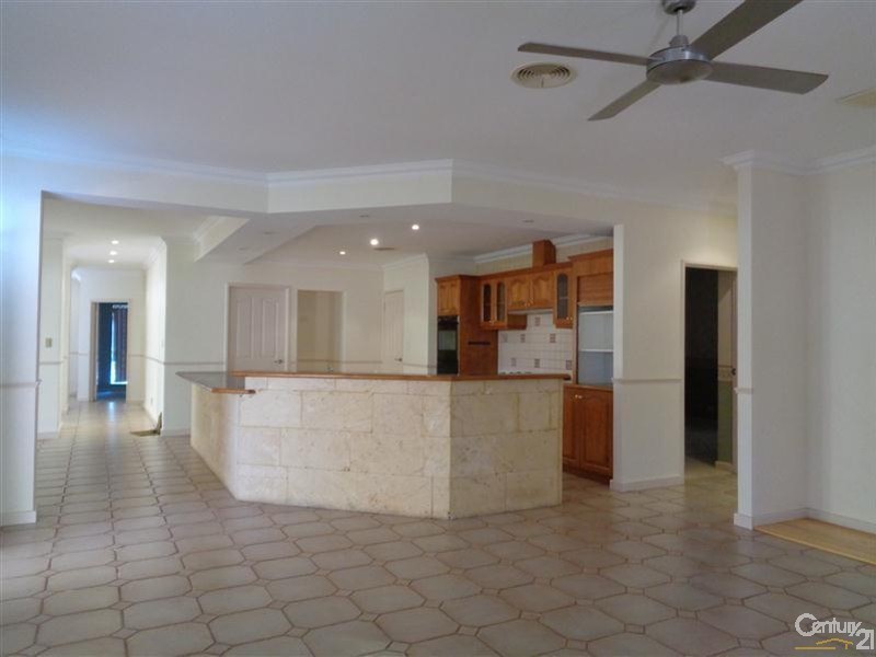 65 Currie Street, Warnbro WA 6169