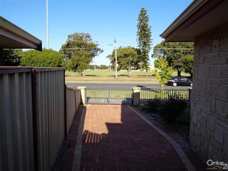 65 Currie Street, Warnbro WA 6169