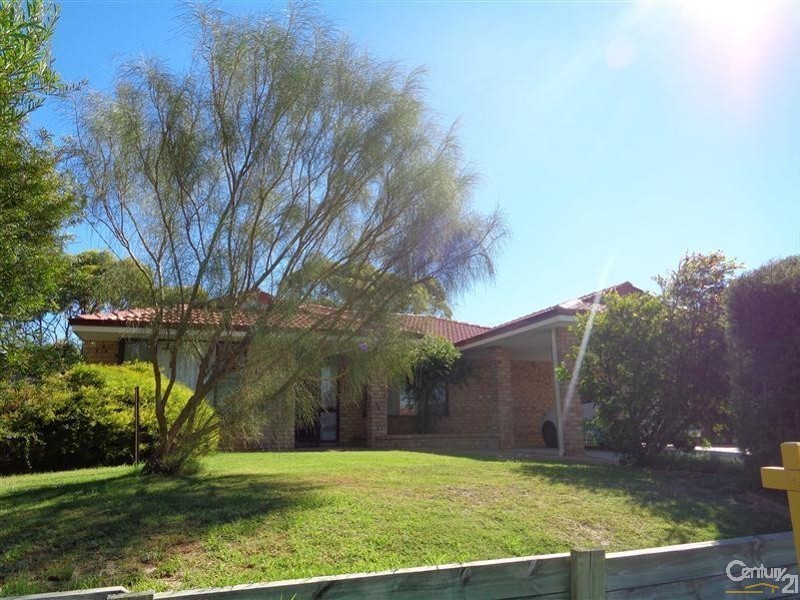 521 Safety Bay Road, Waikiki WA 6169