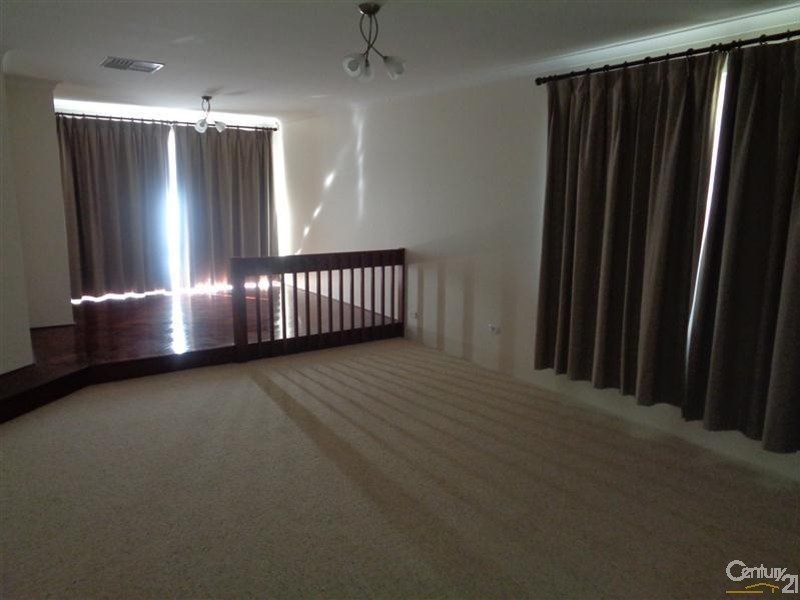 521 Safety Bay Road, Waikiki WA 6169