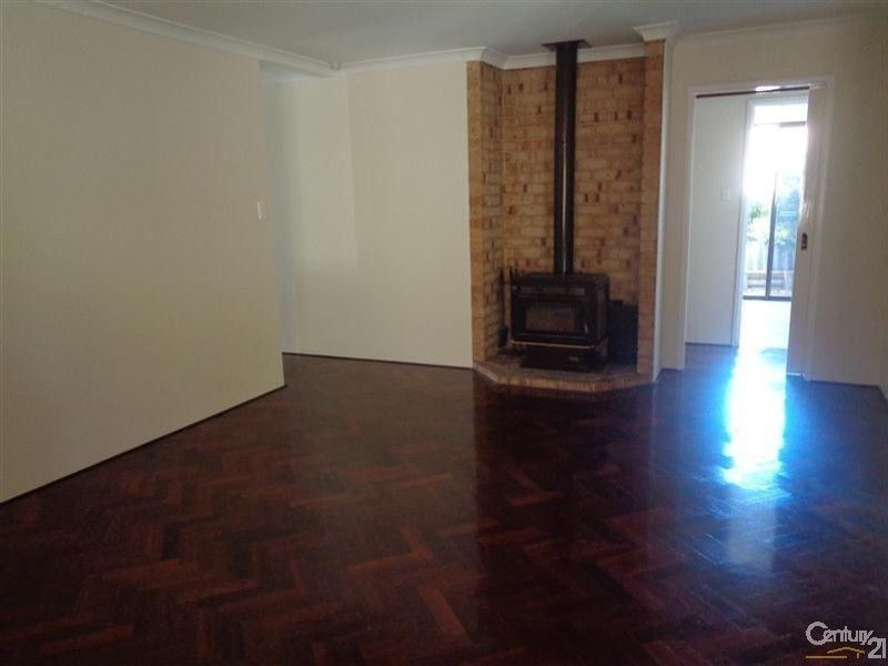 521 Safety Bay Road, Waikiki WA 6169