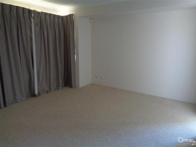 521 Safety Bay Road, Waikiki WA 6169