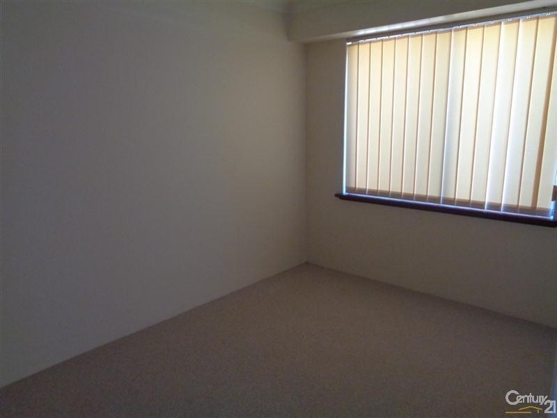 521 Safety Bay Road, Waikiki WA 6169