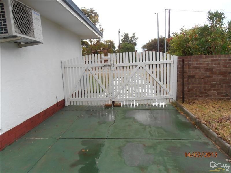 18A First Avenue, Shoalwater WA 6169