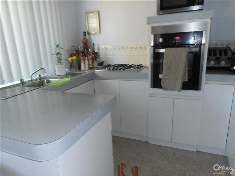 1/6 Dowling Street, Rockingham WA 6168