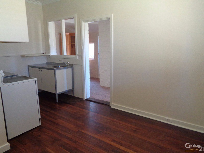 142a Lewington Street, Rockingham WA 6168