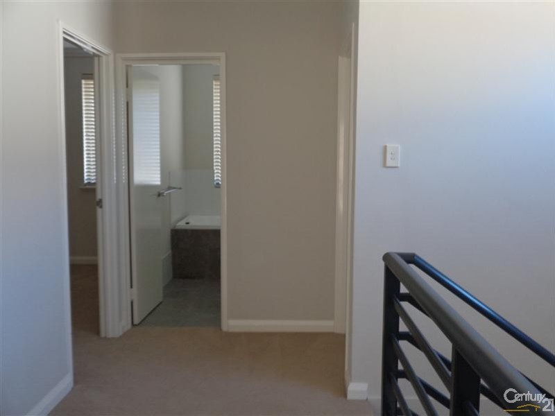 2/93 Kent Street, Rockingham WA 6168