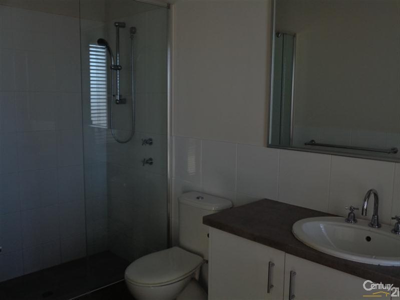 2/93 Kent Street, Rockingham WA 6168