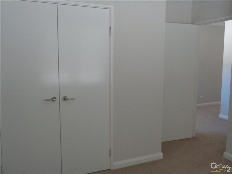 2/93 Kent Street, Rockingham WA 6168