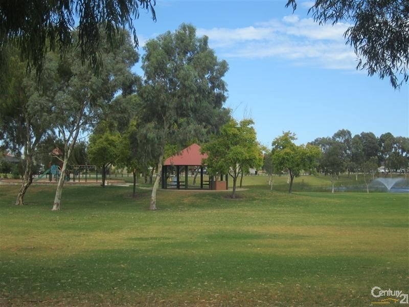 13 Grado Lane, Port Kennedy WA 6172