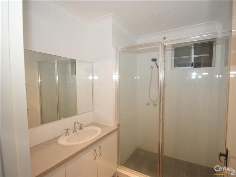 2 Cambridge Crescent, Cooloongup WA 6168
