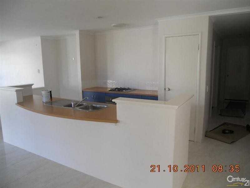 10 Jaubert Avenue, Secret Harbour WA 6173