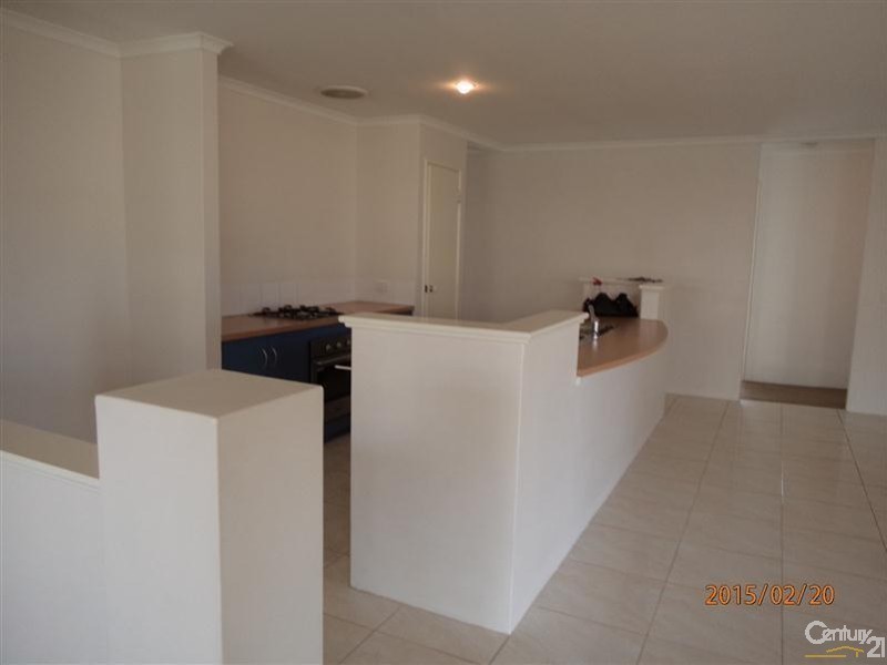 10 Jaubert Avenue, Secret Harbour WA 6173