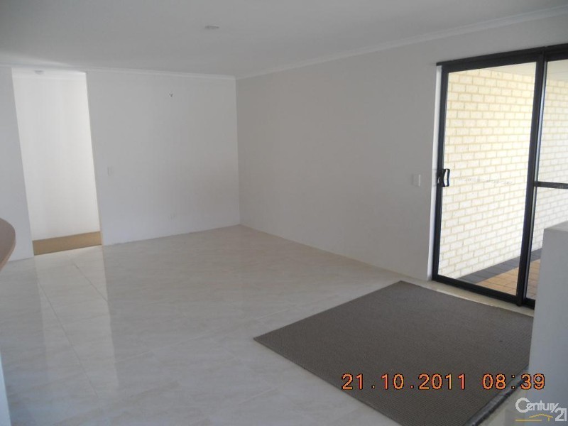 10 Jaubert Avenue, Secret Harbour WA 6173