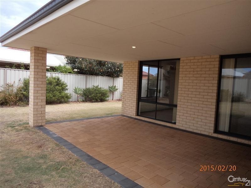 10 Jaubert Avenue, Secret Harbour WA 6173