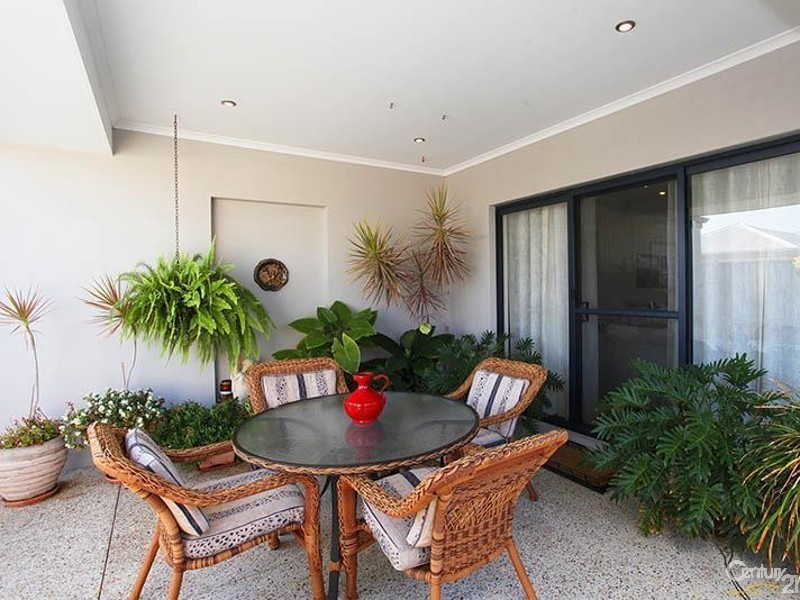 86 Waterfront Parkway, Shoalwater WA 6169