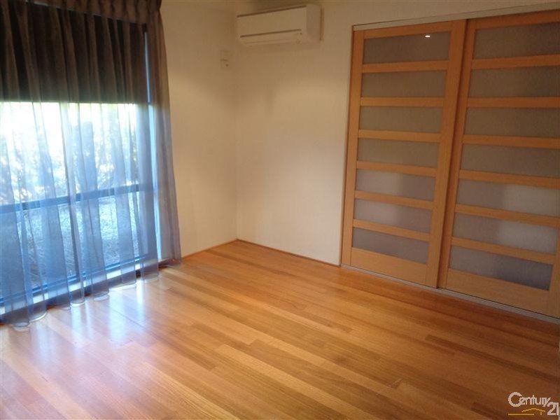 5 Regehr Street, Warnbro WA 6169