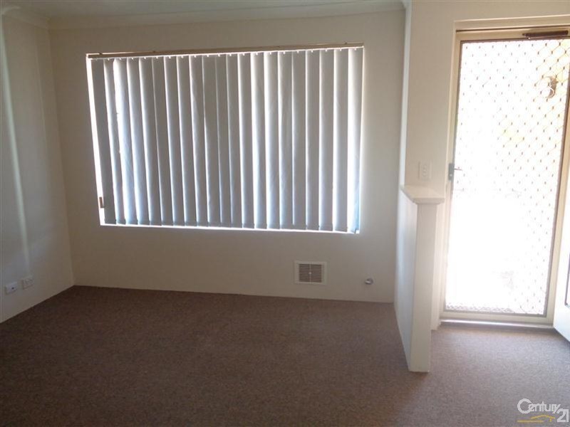 6/12 Dowling Street, Rockingham WA 6168