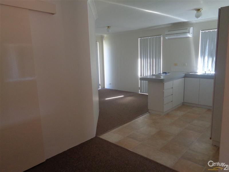 6/12 Dowling Street, Rockingham WA 6168