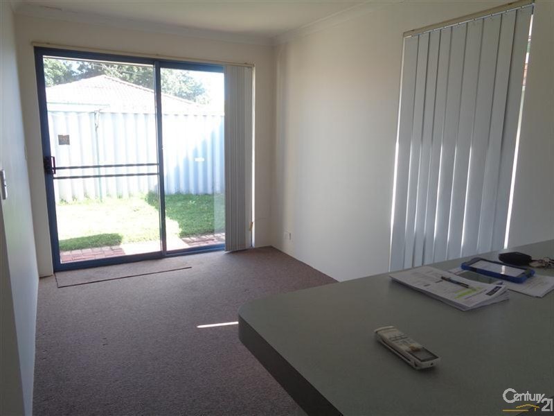 6/12 Dowling Street, Rockingham WA 6168