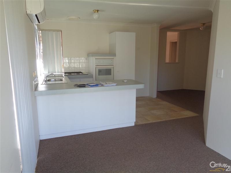 6/12 Dowling Street, Rockingham WA 6168