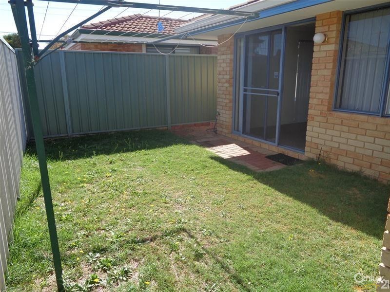 6/12 Dowling Street, Rockingham WA 6168