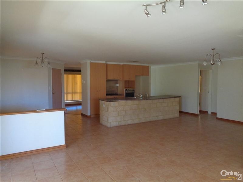 32 Arpenteur Drive, Baldivis WA 6171
