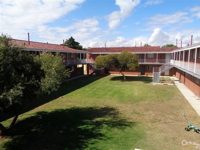 13/15 Corvus Place, Rockingham WA 6168